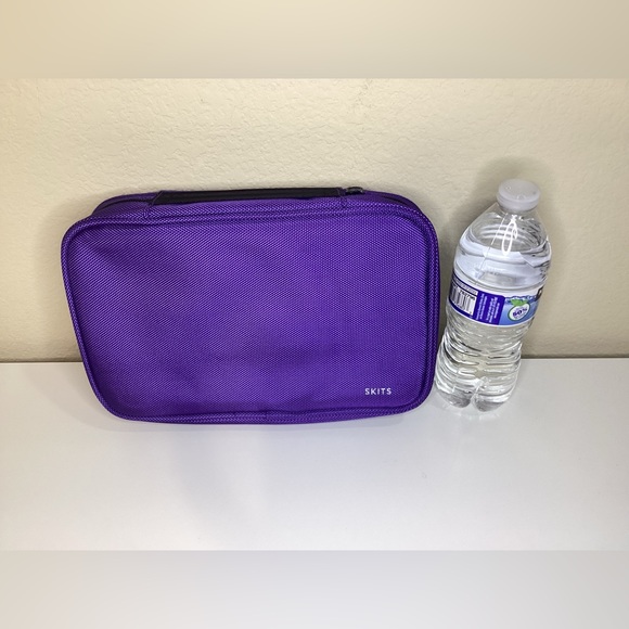 Bag for makeup or pencils - Picture 5 of 5